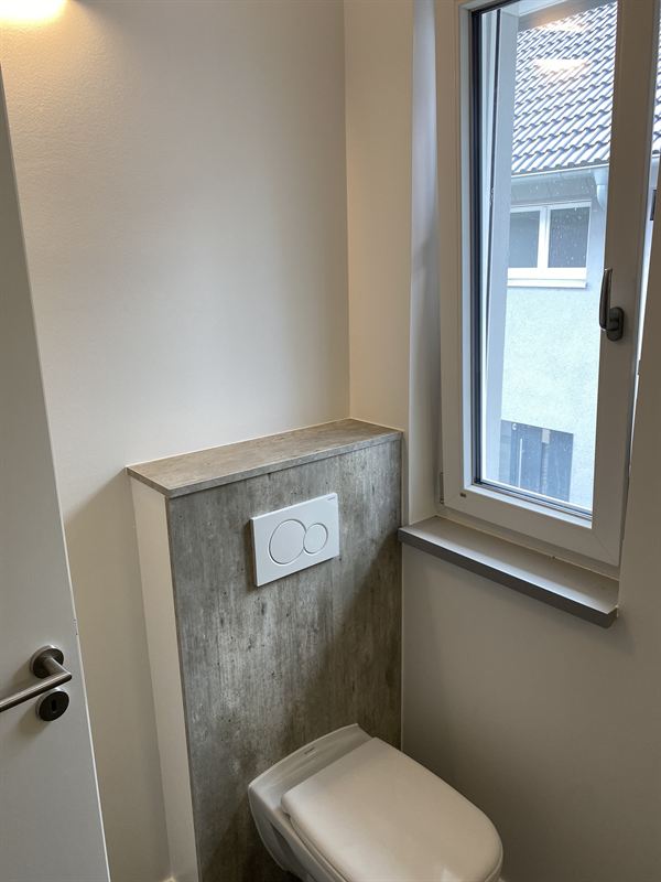 WC mit Fenster